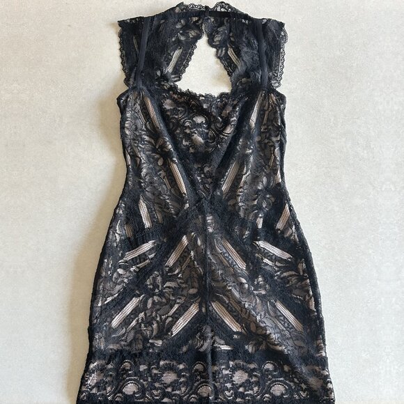 Nicole Miller Eva Lace Dress ASO Elena Gilbert & Clary Fray - Picture 7 of 13